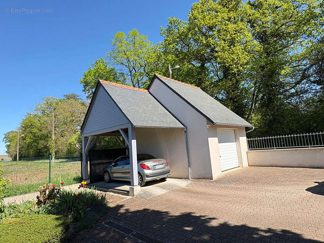 Maison à LA CROIX-EN-TOURAINE