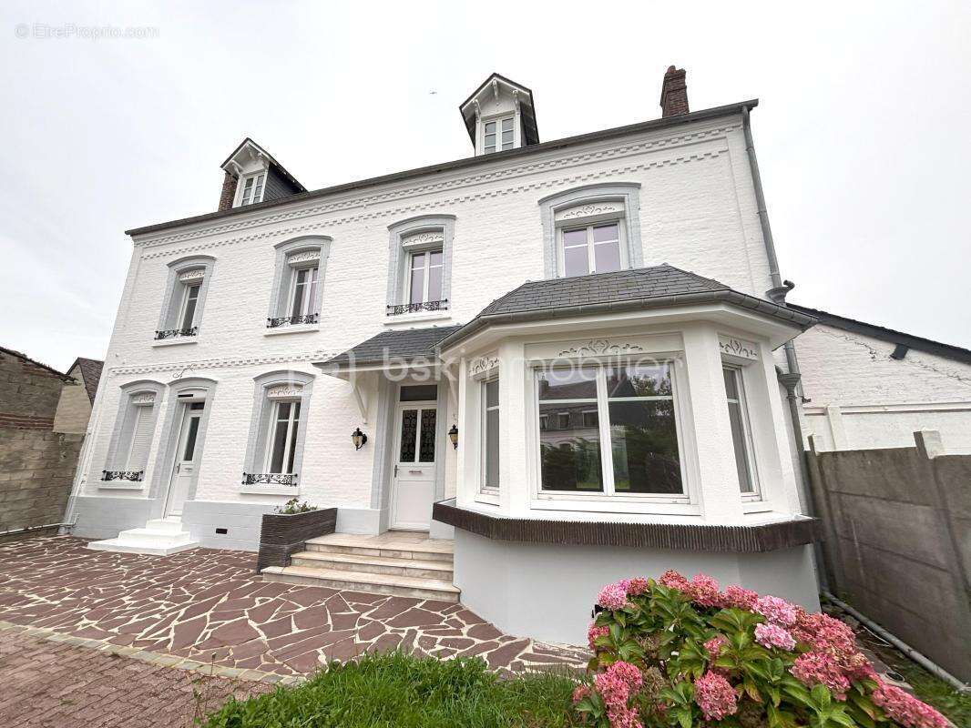 Maison à FRIVILLE-ESCARBOTIN