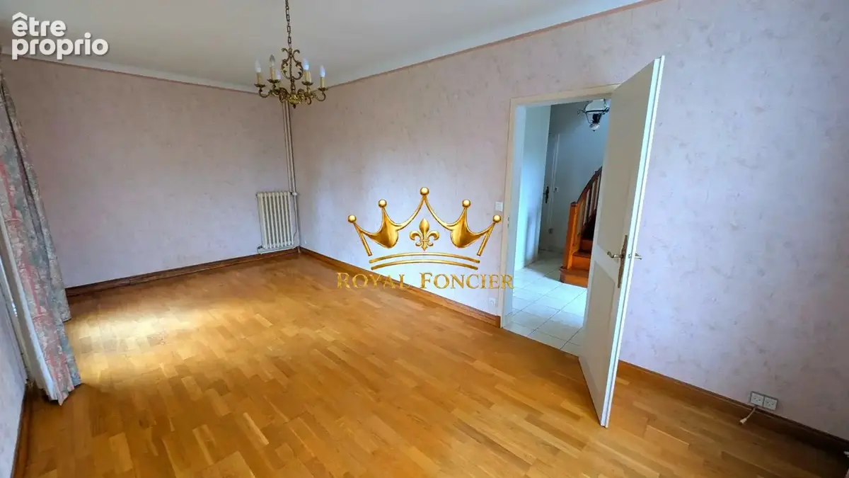 Maison 82 m² à Descartes  - photo 4