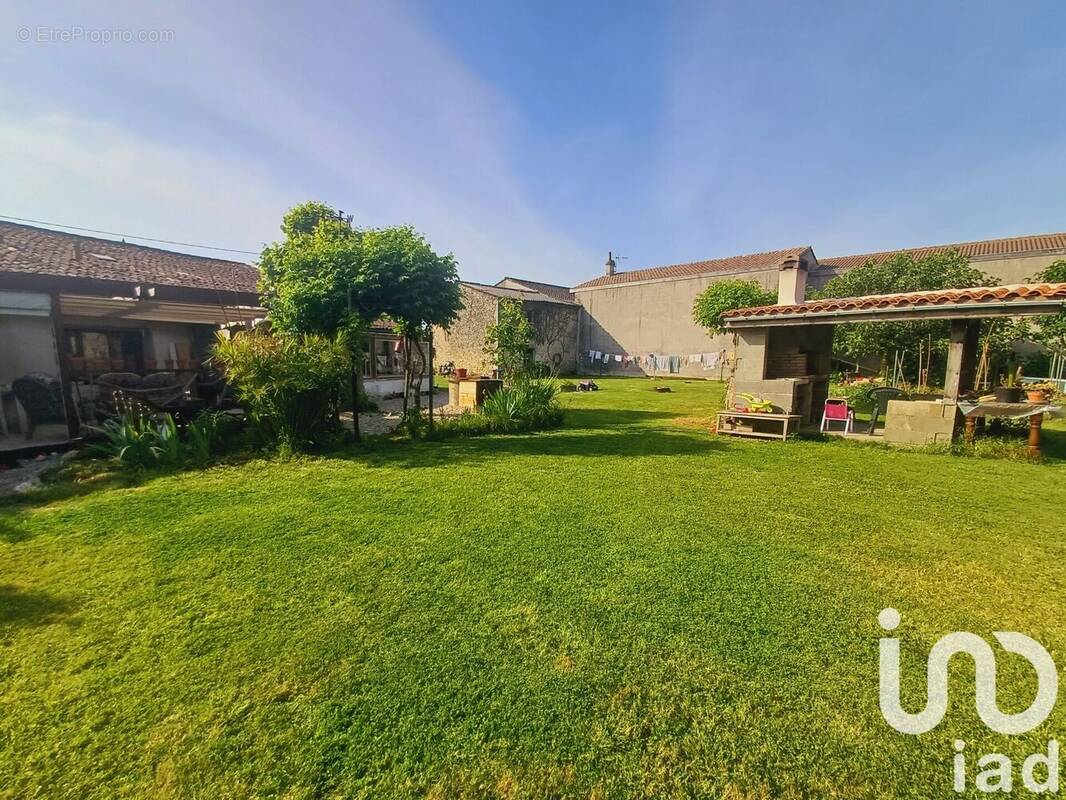 Photo 1 - Maison à SAINT-YZANS-DE-MEDOC