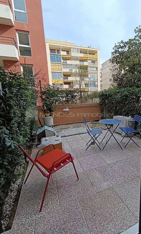 Appartement à ROQUEBRUNE-CAP-MARTIN