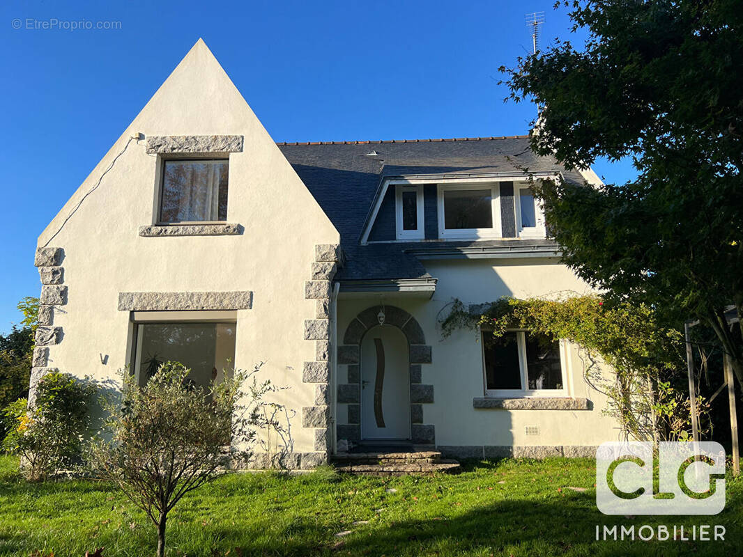 Maison à ERGUE-GABERIC