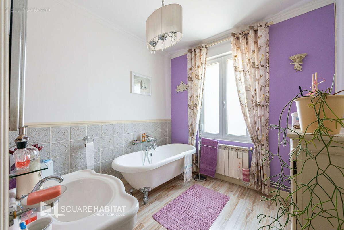 Maison à BRUAY-SUR-L&#039;ESCAUT