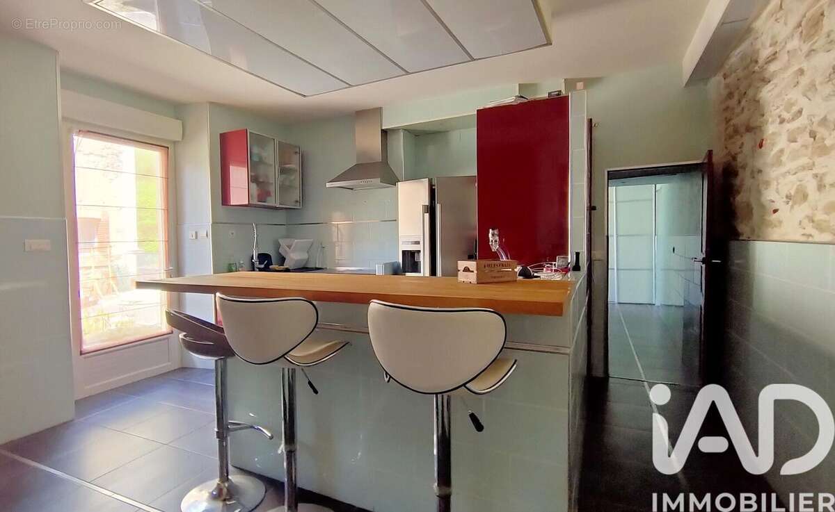 Maison 269 m² à Courniou  - photo 8