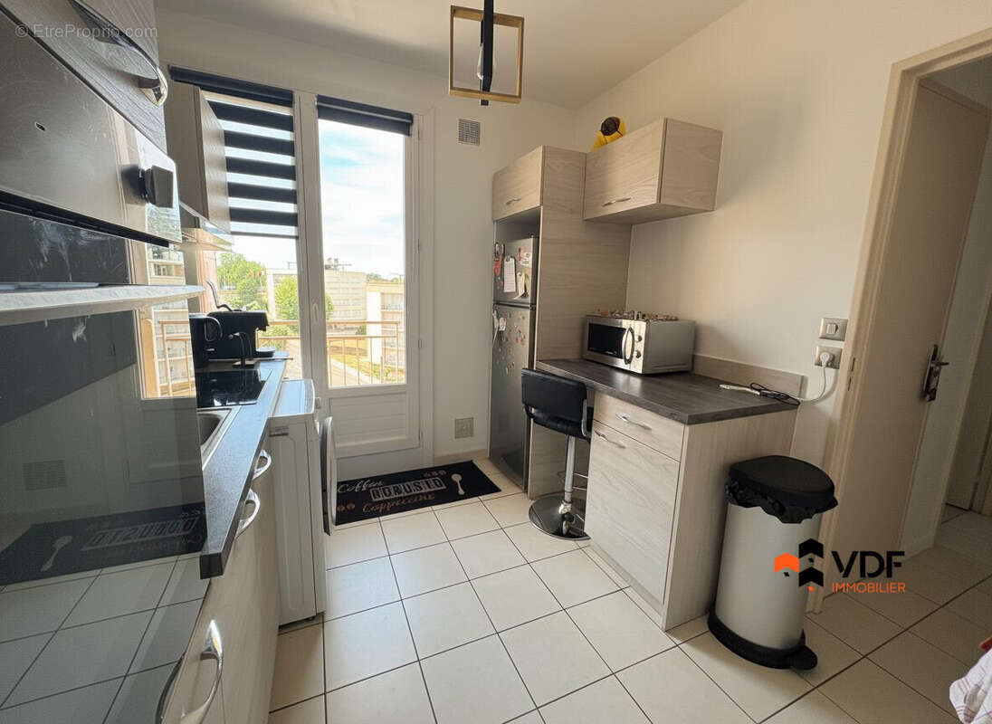 Appartement 67 m² à Riorges  - photo 4