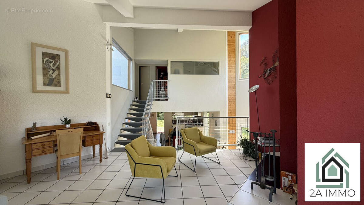 Maison à CEYRAT