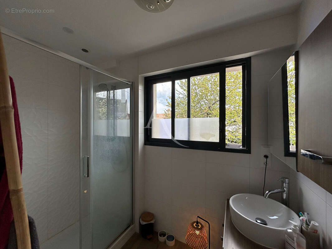 Maison 222m² Orvault PETIT-CHANTILLY 6 chambres avec garage et sous-sol aménagé - photo 8