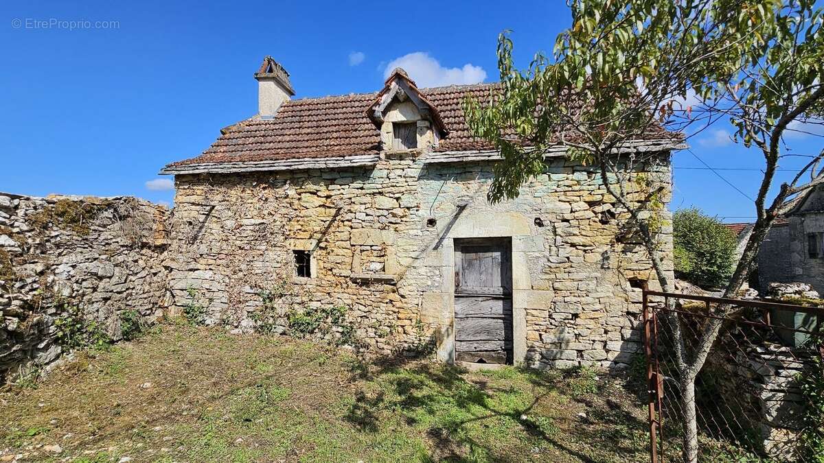 Maison en pierre à rénover sur le Causse proche de Cajarc - photo 17