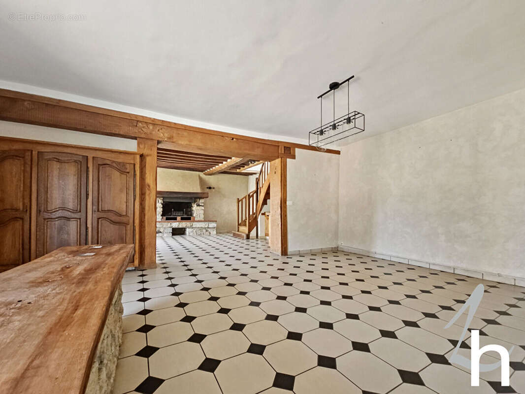 Maison à FONTENAY-LE-PESNEL