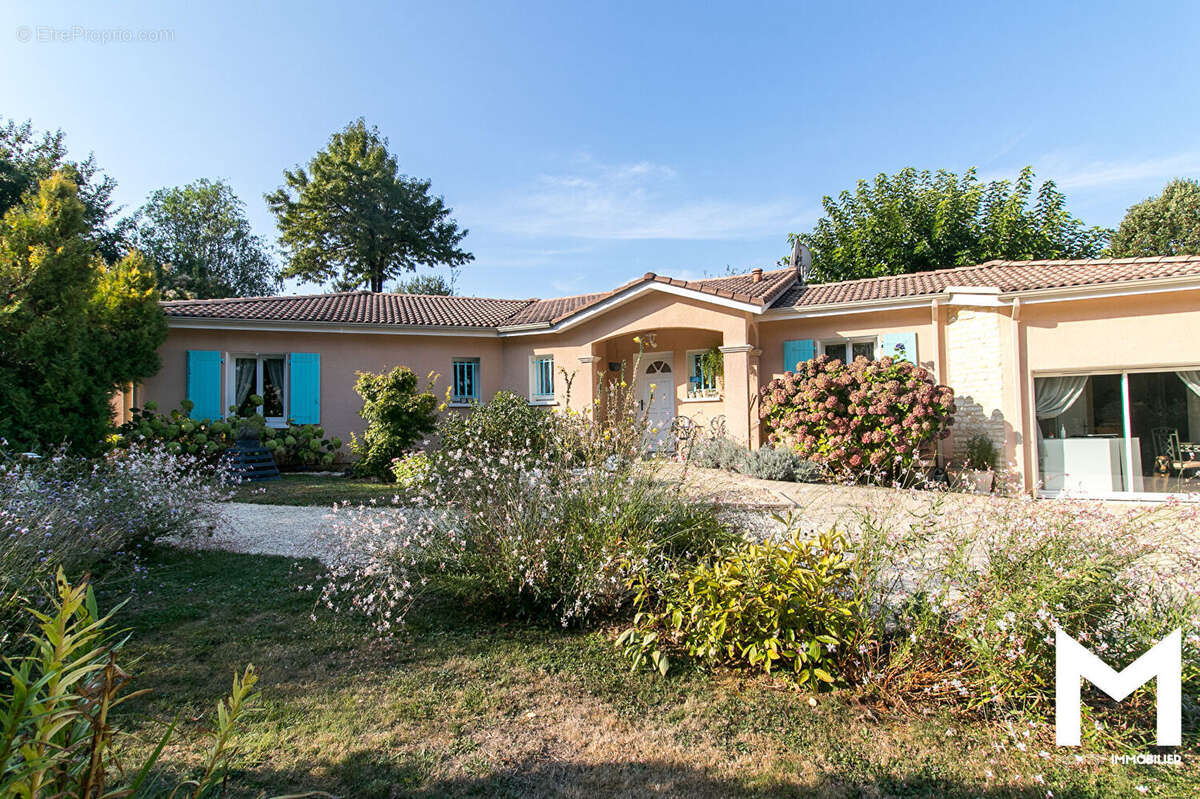 Maison à CHANCELADE