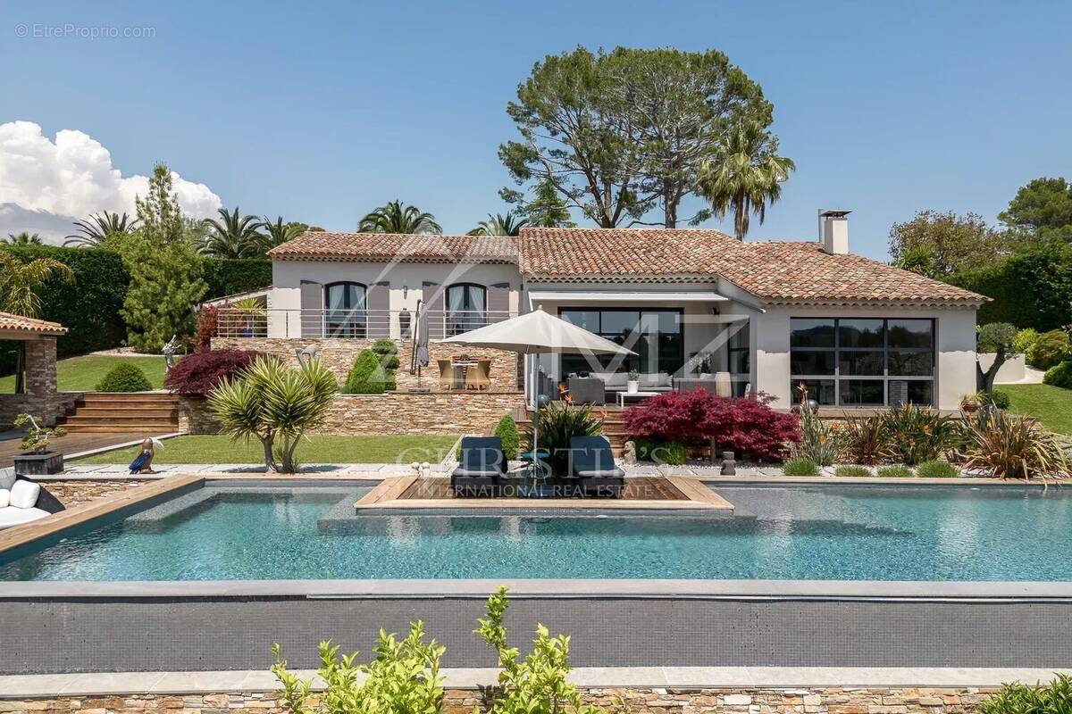 Maison à MOUGINS