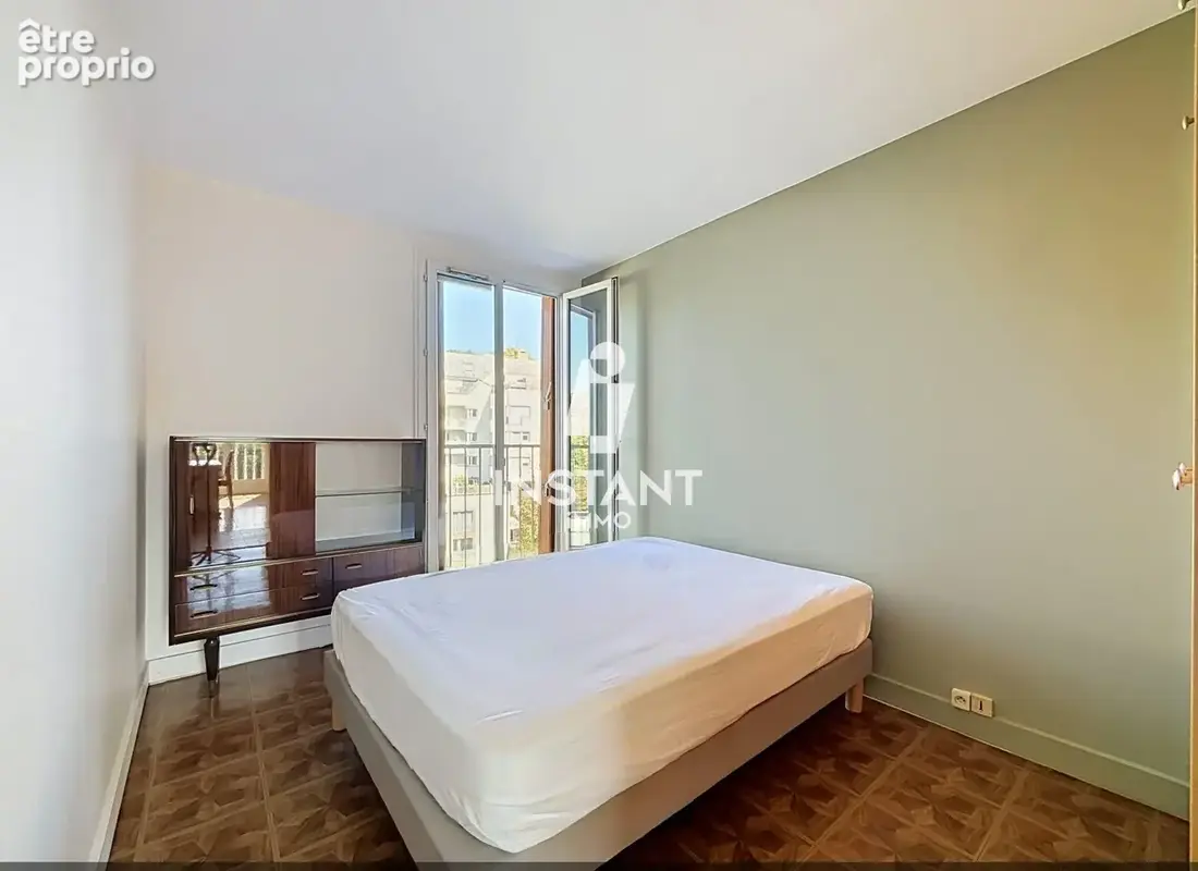 Appartement 3 pièces 56 m² à vendre à Charenton-Le-Pont (94220) - photo 3