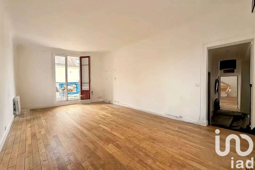 Photo 2 - Appartement à VERRIERES-LE-BUISSON