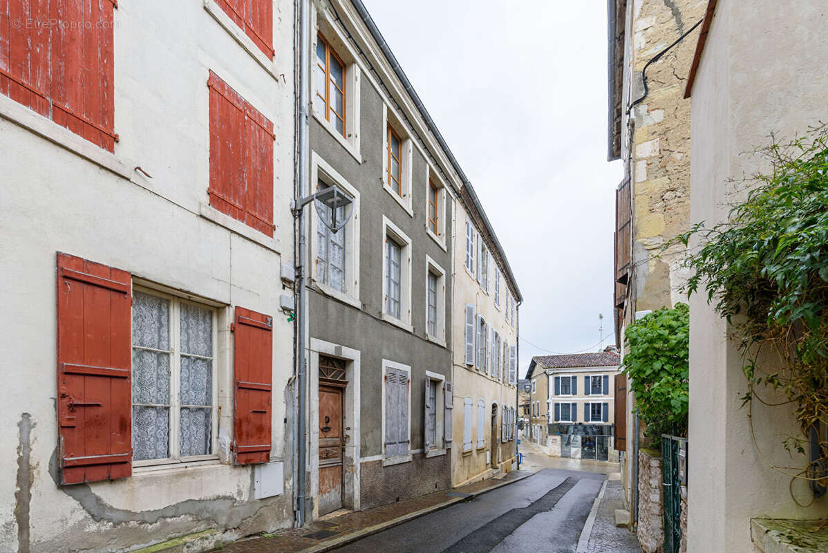 Maison à SAINT-SEVER