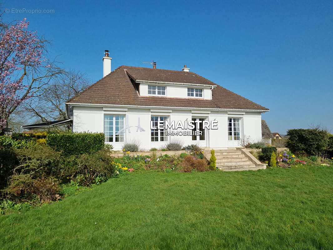 Maison à SAINT-ROMAIN-DE-COLBOSC