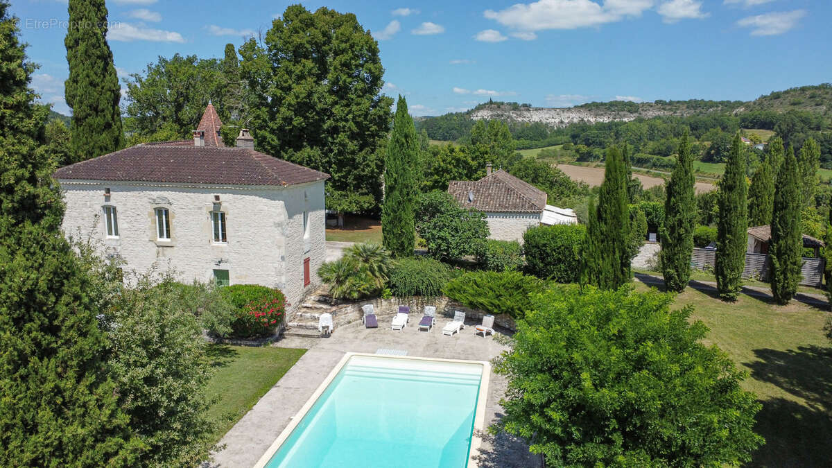 Maison à MONTCUQ
