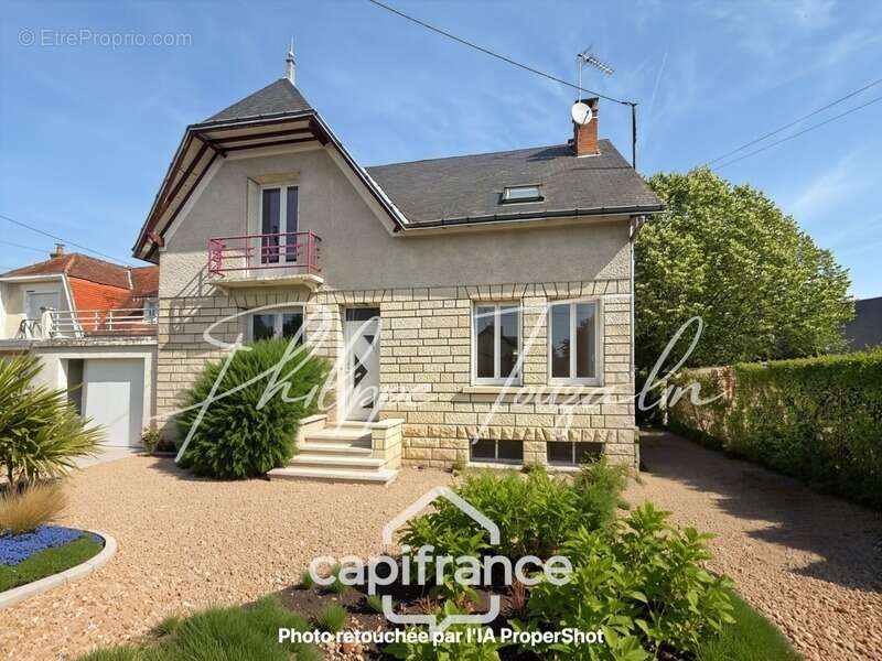 Maison à CHATELLERAULT