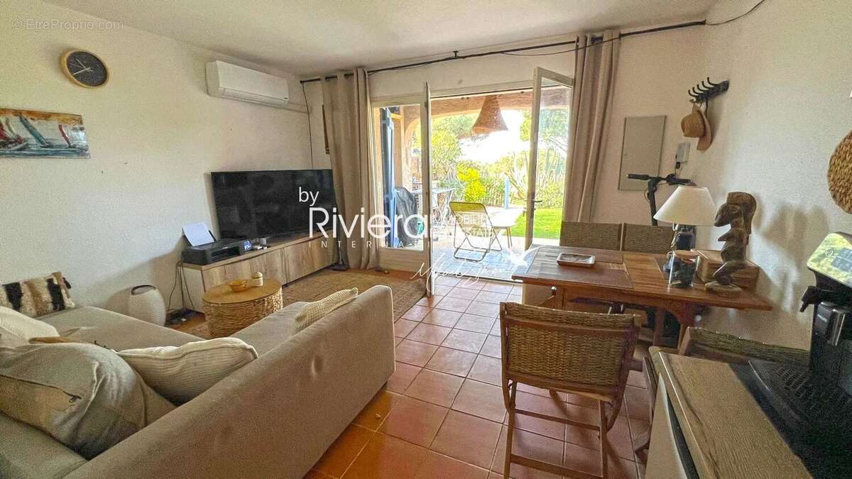 Appartement à LA CROIX-VALMER