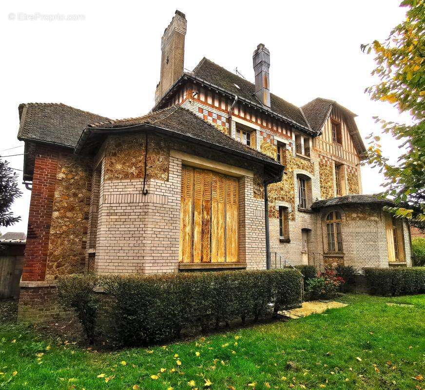 Maison à FORGES-LES-EAUX