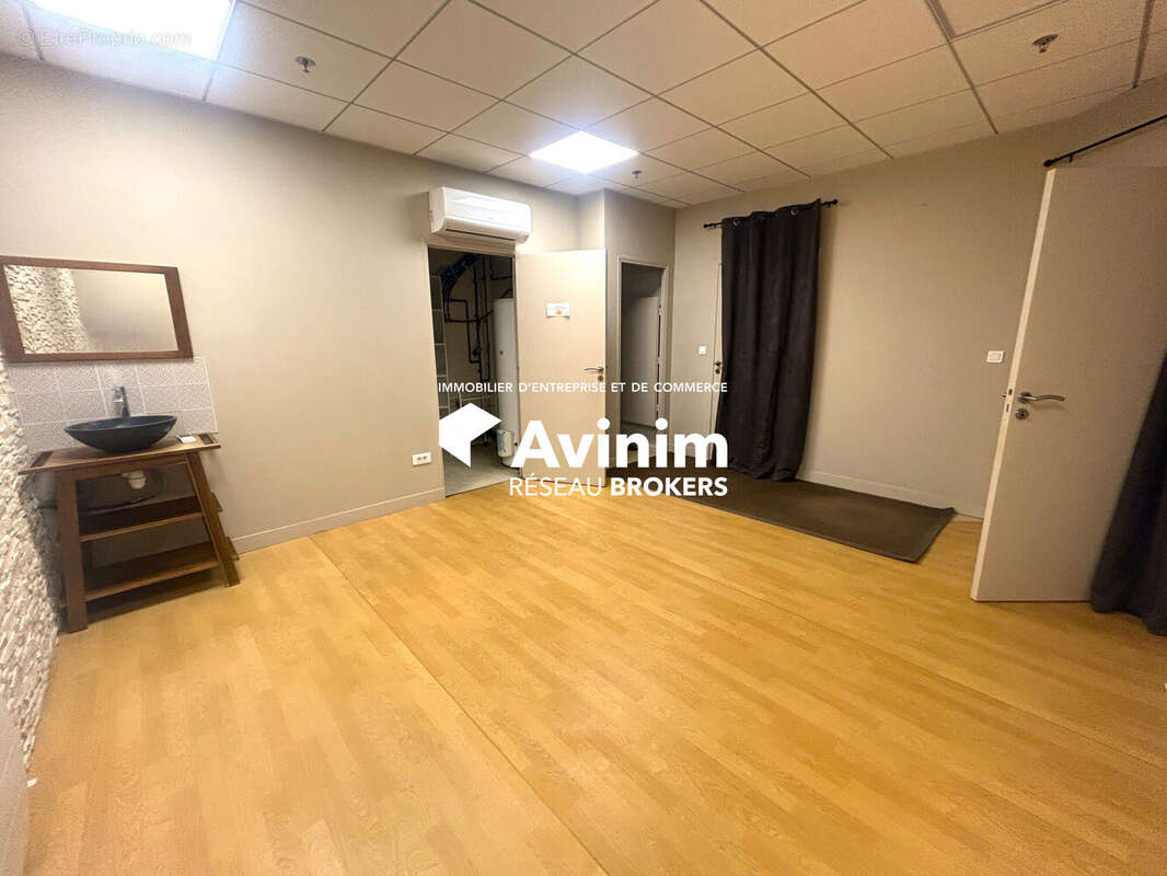 Commerce 148 m² à Colomiers  - photo 2