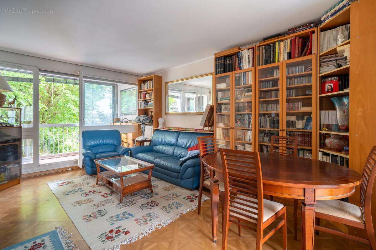 Appartement à LE KREMLIN-BICETRE
