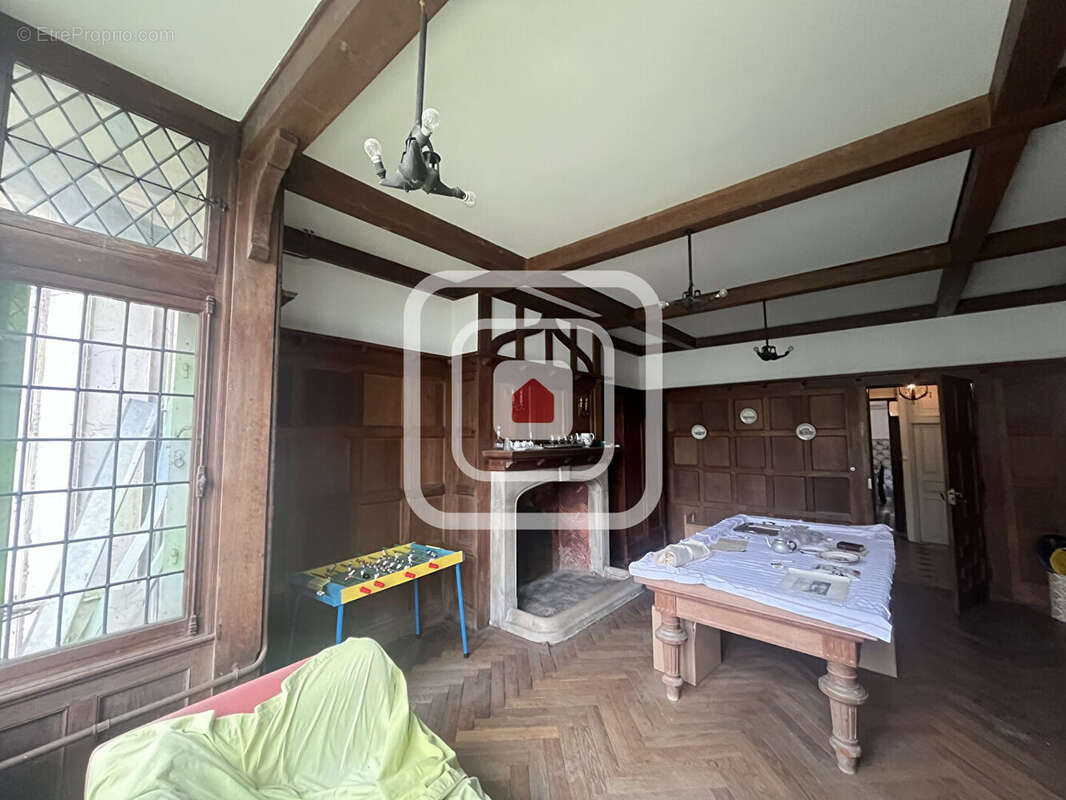 Maison à HAUSSIGNEMONT