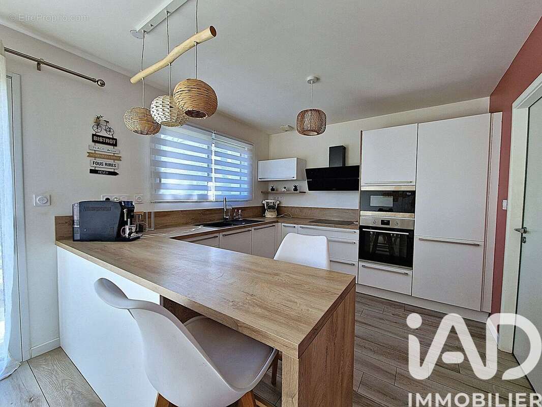 Photo 3 - Maison à SAINT-COLOMBAN