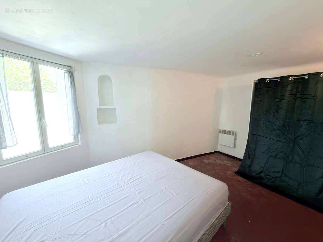 Appartement à SIGNES