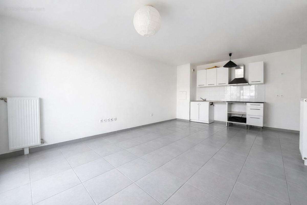 Appartement à BUSSY-SAINT-GEORGES