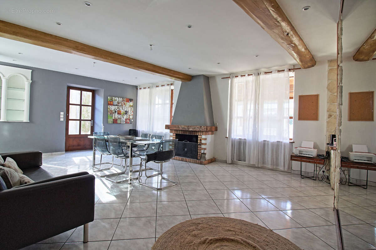 Maison à LA COTE-SAINT-ANDRE