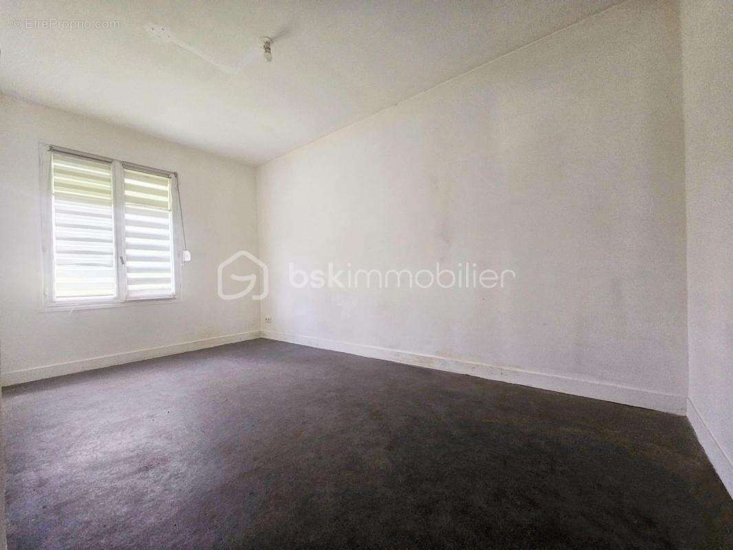 Maison à VANNES-SUR-COSSON