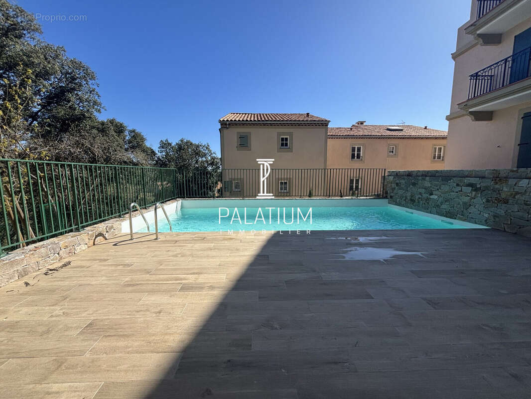 Appartement à GRIMAUD