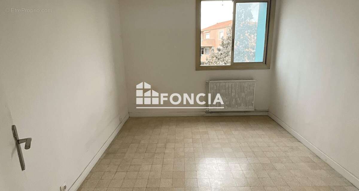 Appartement à MARSEILLE-15E