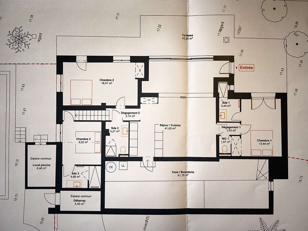 Appartement à ROQUEBRUNE-SUR-ARGENS