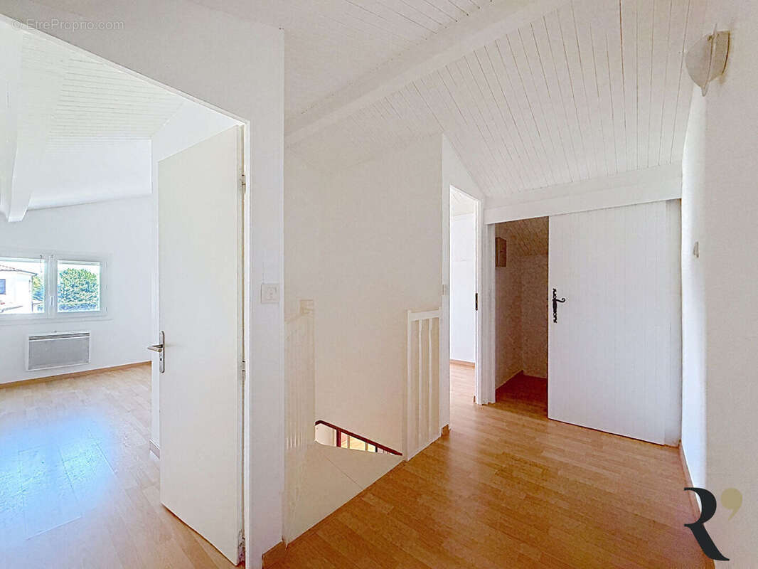 Maison à SAINTE-FOY-D&#039;AIGREFEUILLE