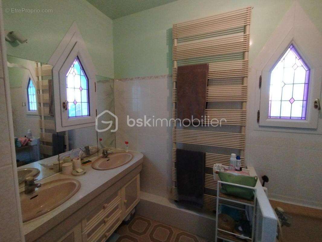 Appartement à EU