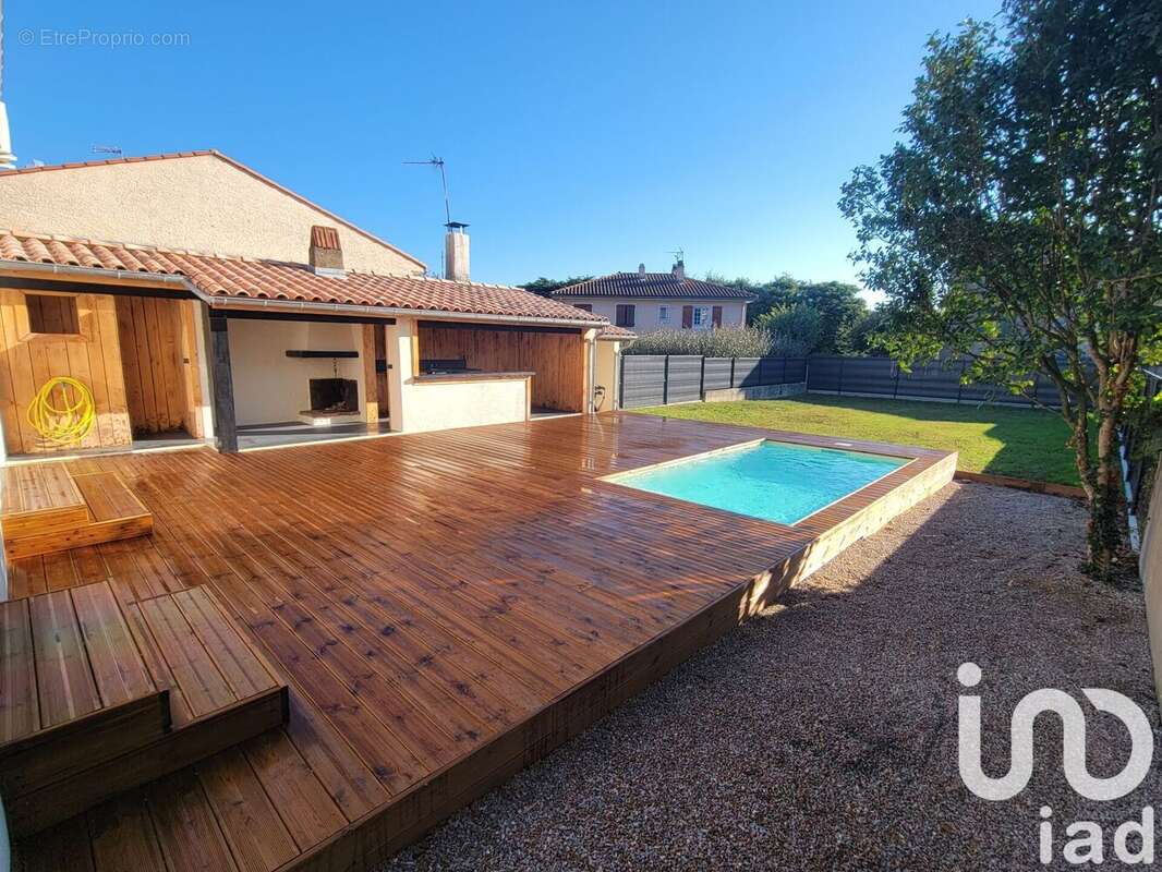 Maison 145 m² à Mazamet  - photo 2