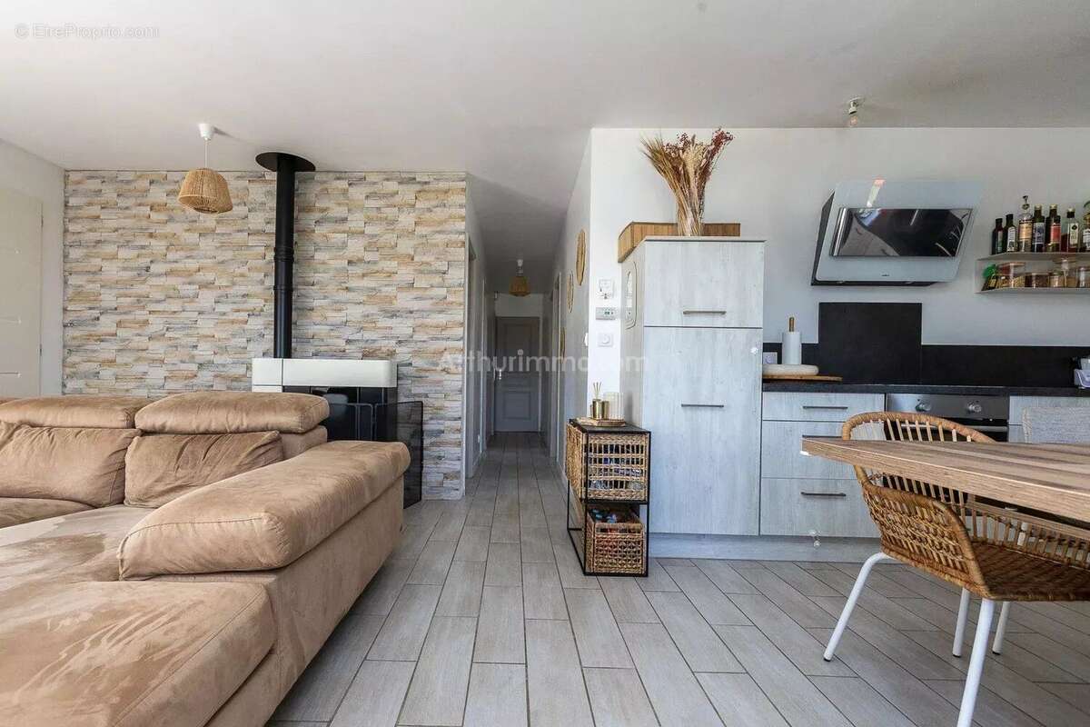 Maison à SOLEYMIEU