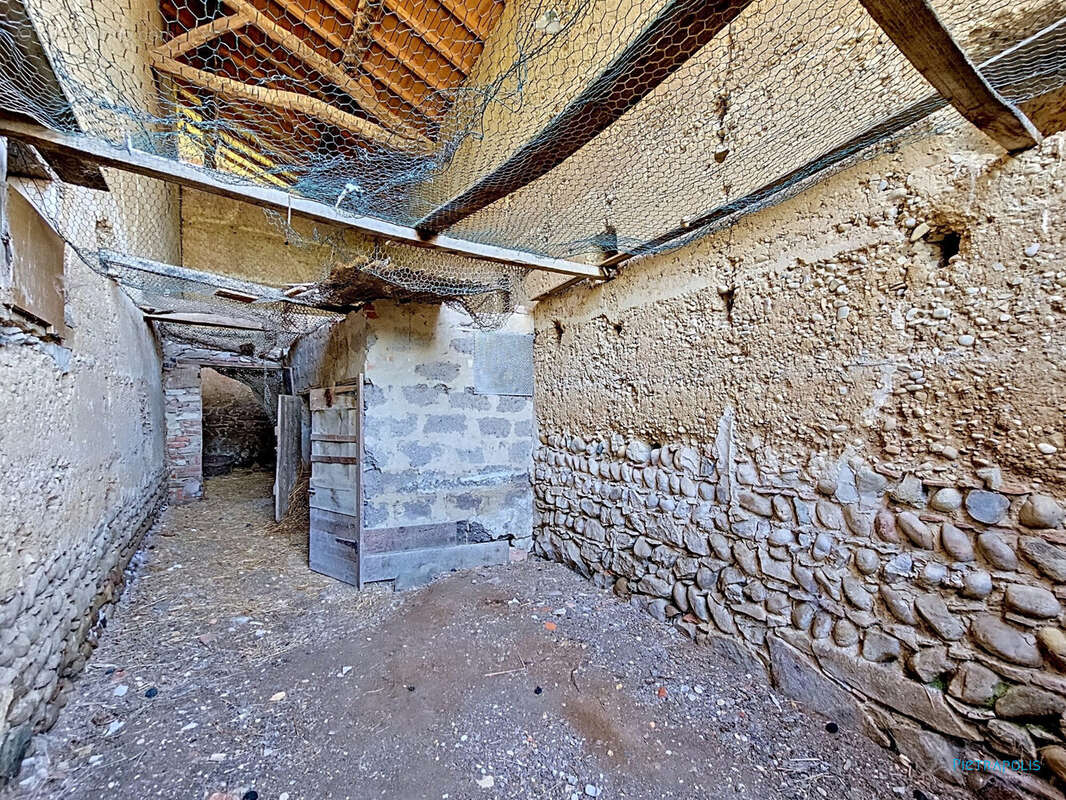 Maison à SAINT-JEAN-DE-BOURNAY