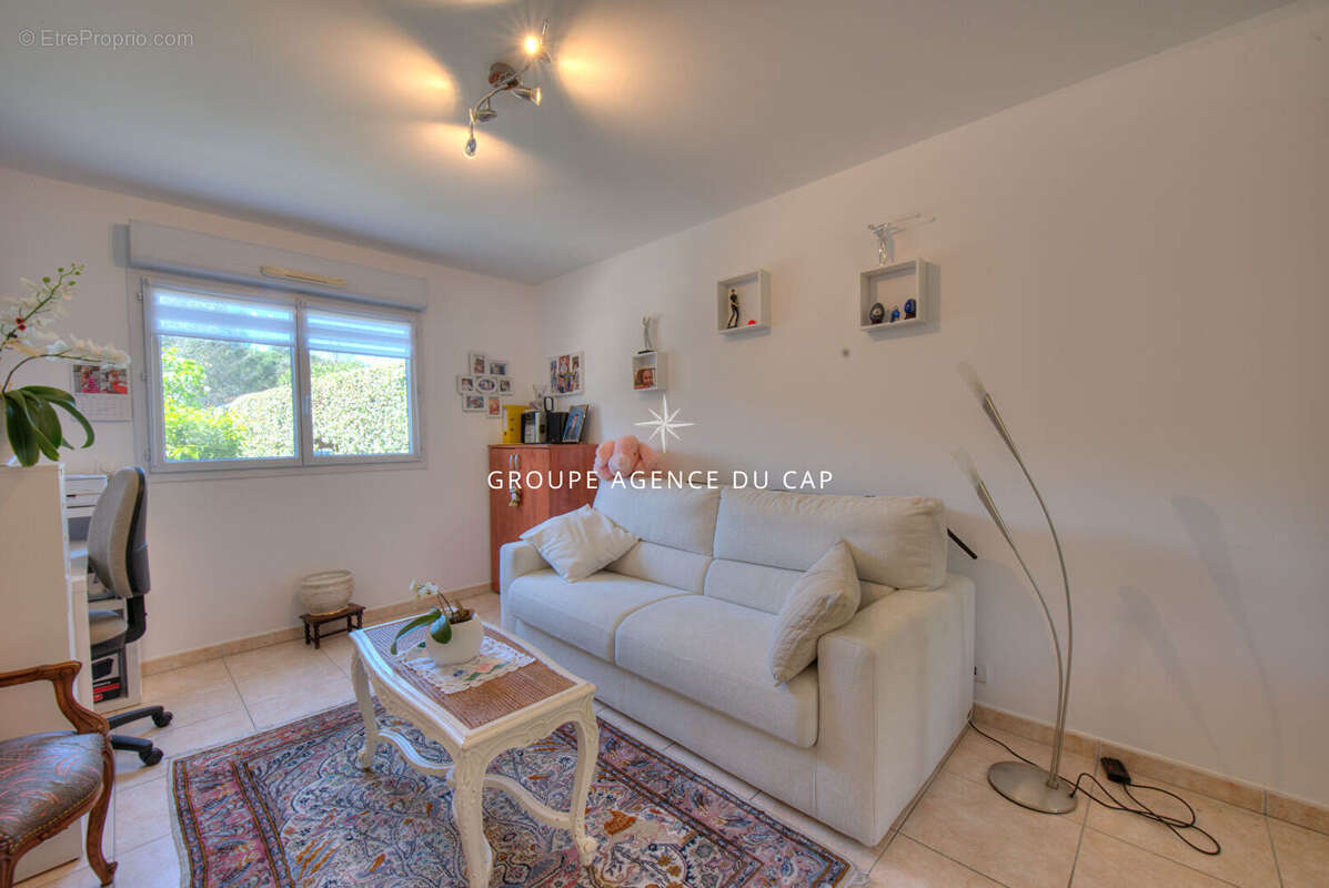 Valescure les golfs appartement 3 pieces en rdj avec garage - photo 7