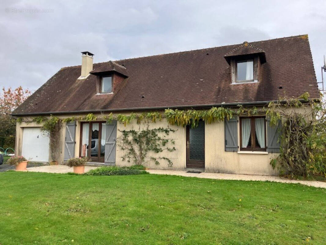 Maison à PONT-L&#039;EVEQUE