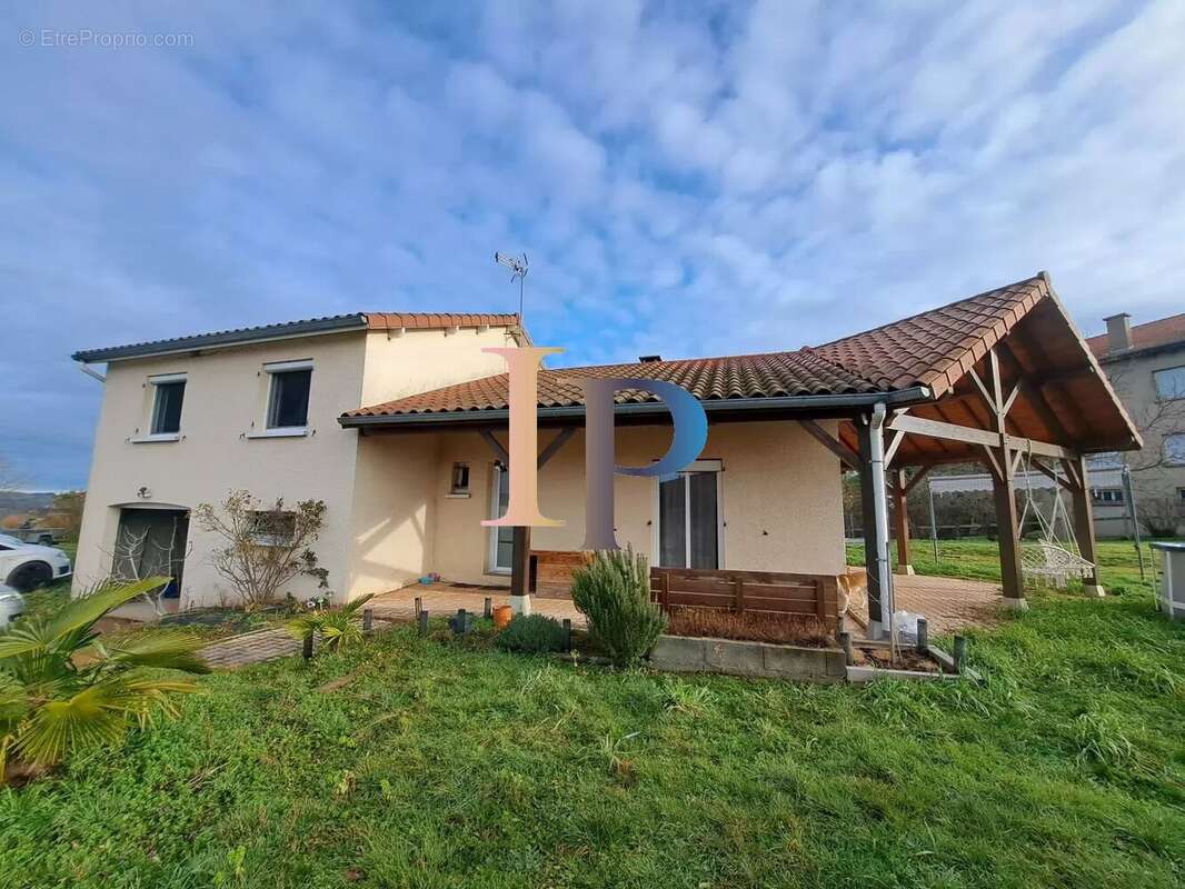 Maison à CUINZIER