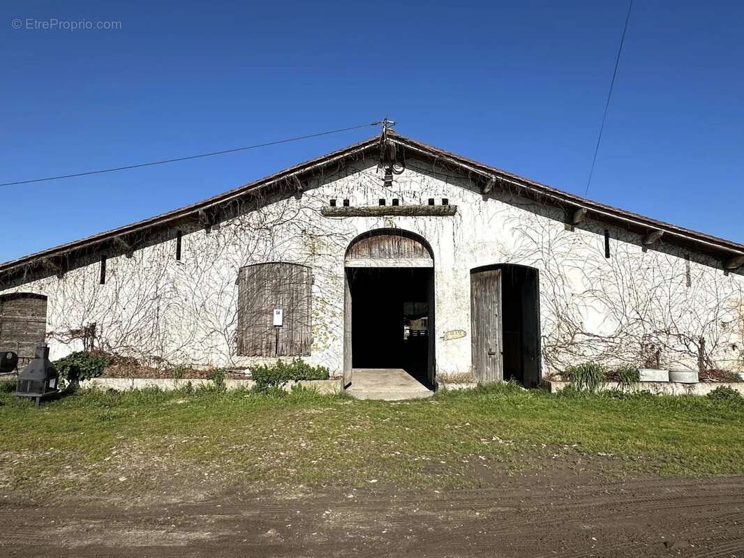 Maison à MONTPON-MENESTEROL