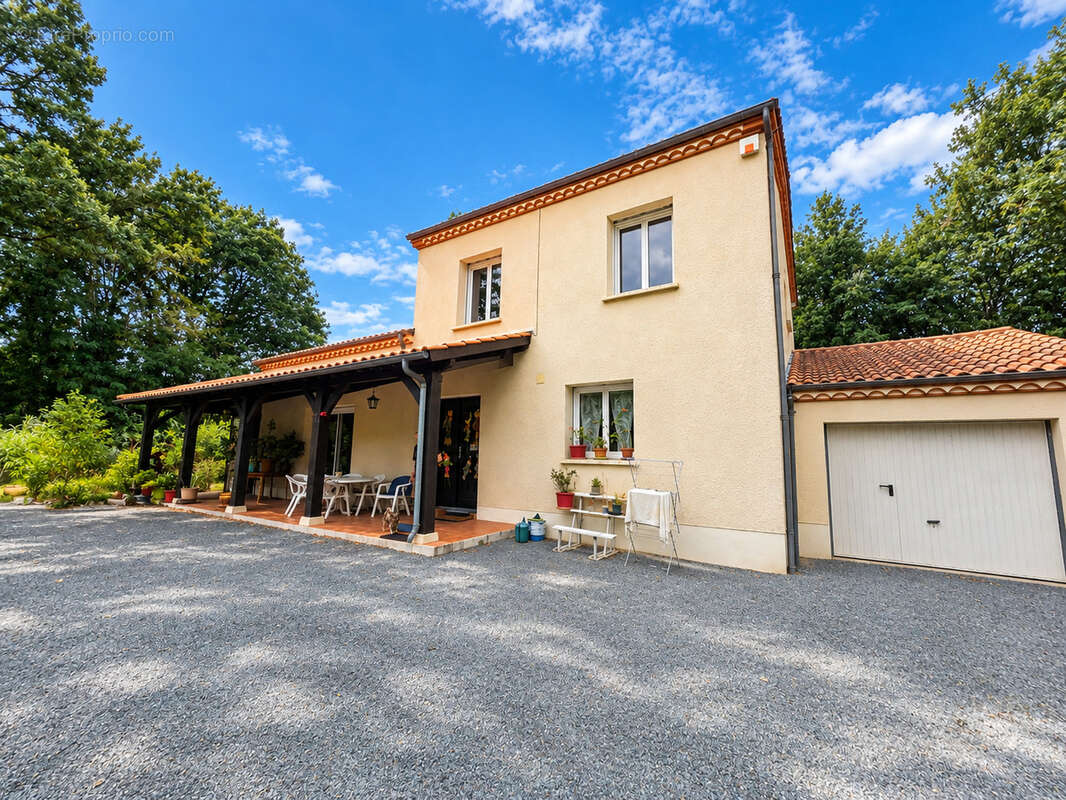 Maison familiale avec piscine, parc boisé et vie de plain-pied   À seulement 5 minutes de Villeréal - photo 3