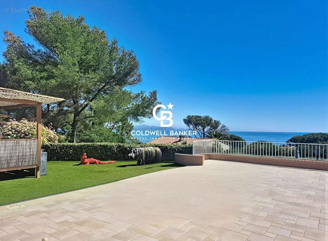Villa de charme – vue mer panoramique – à deux pas des criques - photo 3