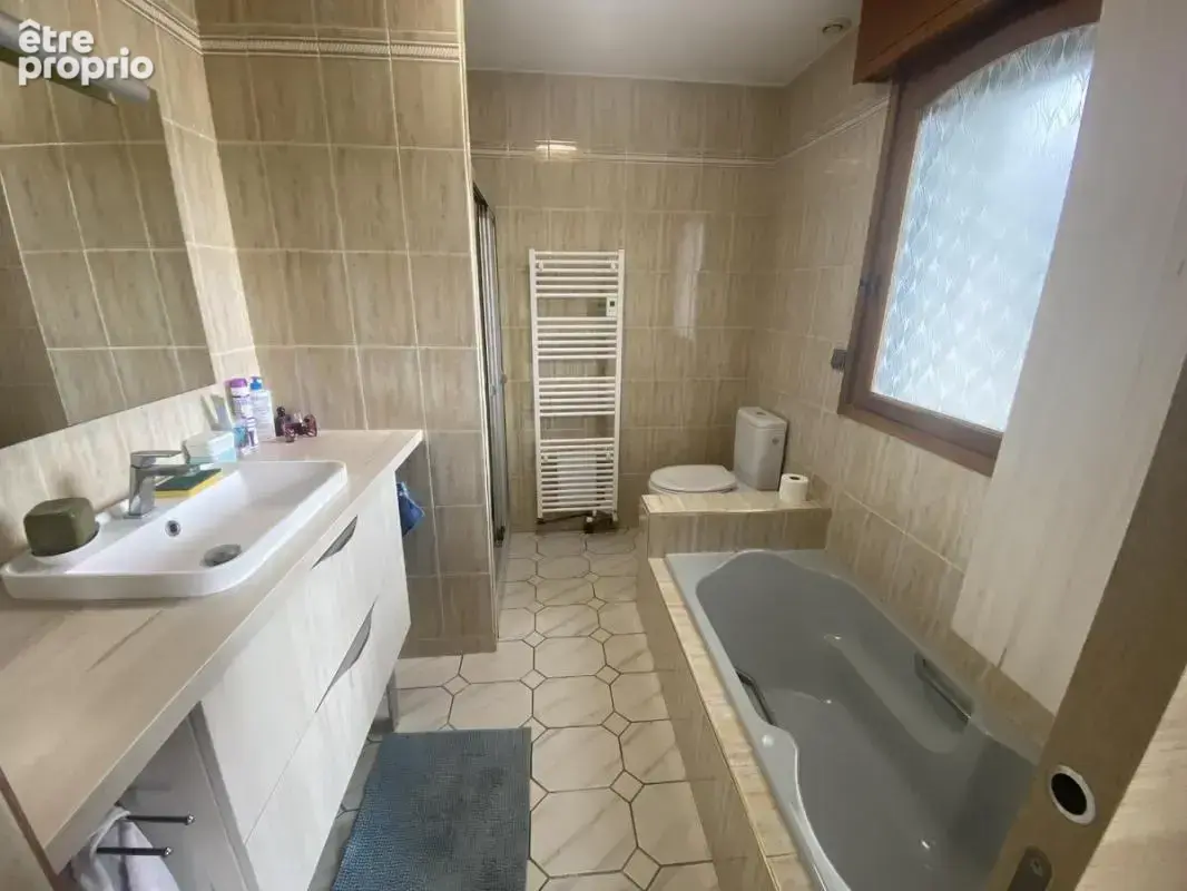 Maison 9 pièces 171 m² à vendre à Fressin (62140) - photo 9