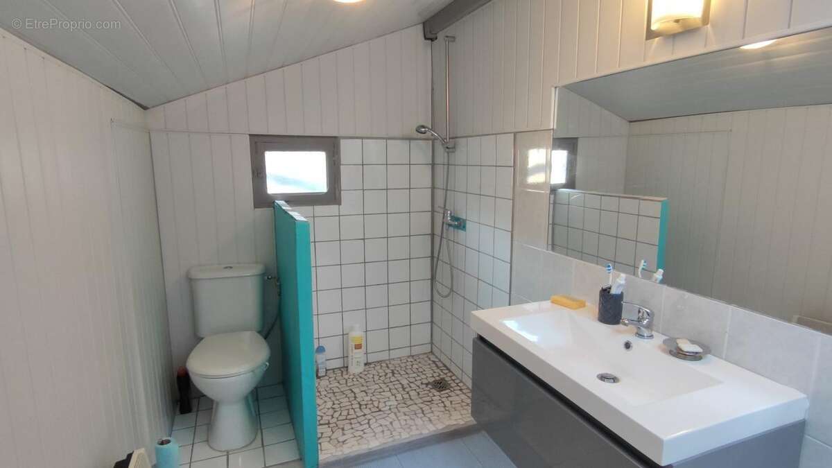 Maison à L&#039;AIGUILLON