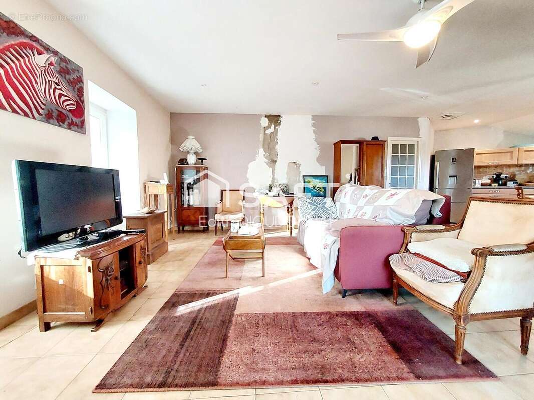 Photo 2 - Maison à MOUTIERS-LES-MAUXFAITS