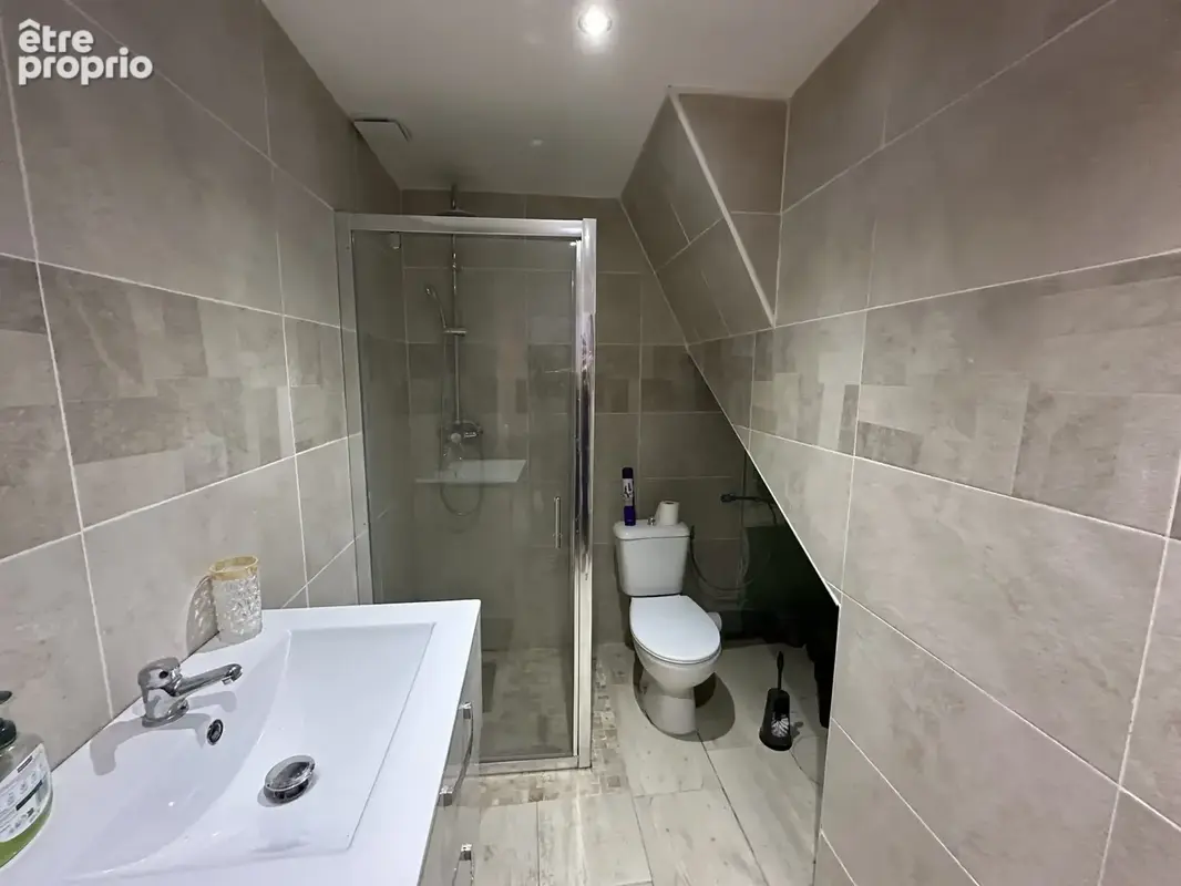 Immeuble  T3 + cave et terrasse sur un terrain 229 m2 - photo 4