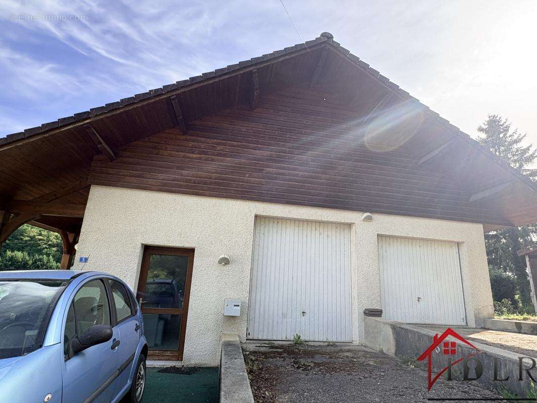 Appartement à MOUCHARD